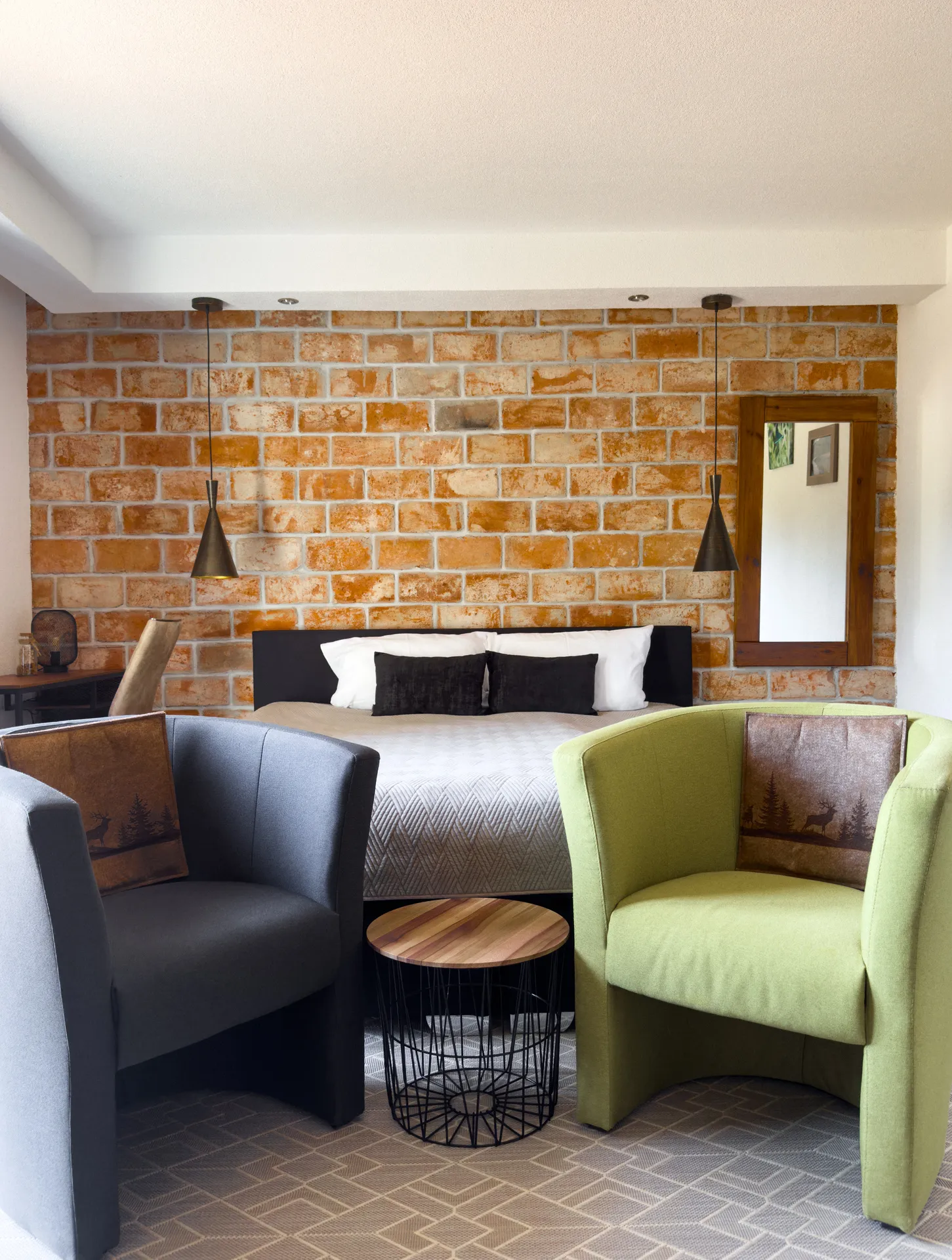 Double Room (Brick)