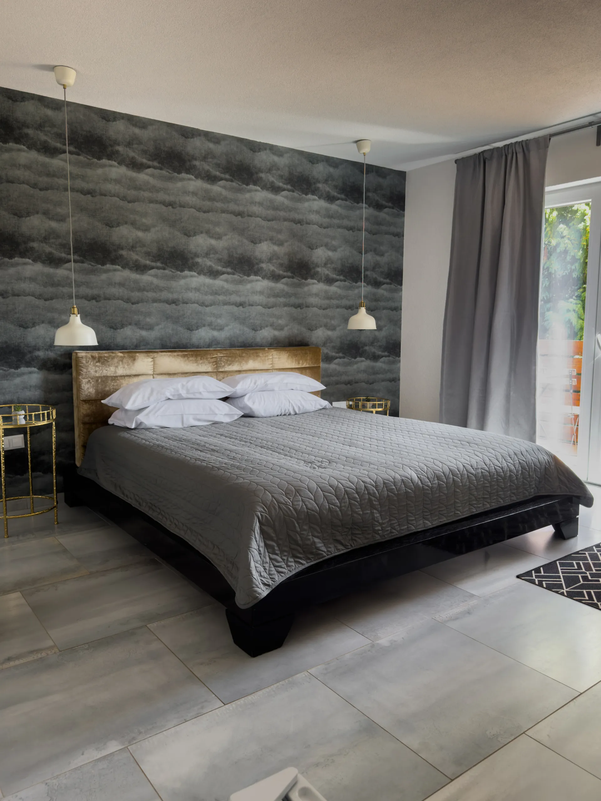 Double Room (Gold)